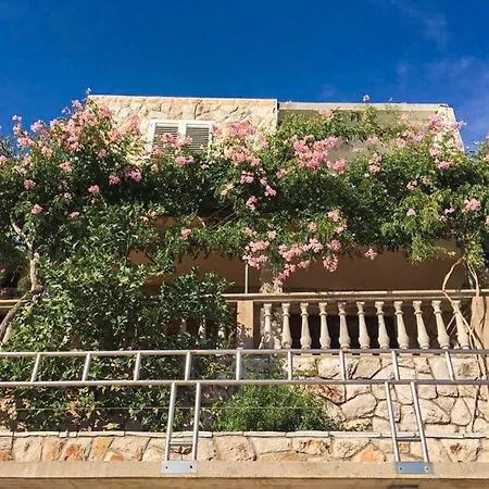 Prizba Tomas One * Blato (Korcula)